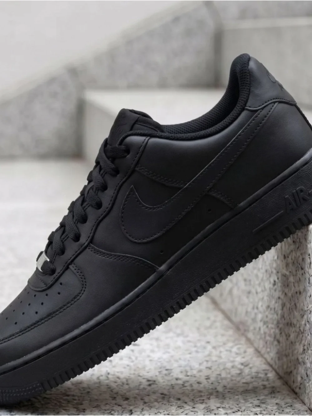 Nike Air Force 1 Lifestyle/Streetwear Shoed Size 4.5 Youth/6 Women